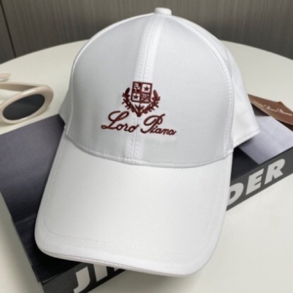 Everyday Essential Loro Piana White Hat - Picture 2 of 6
